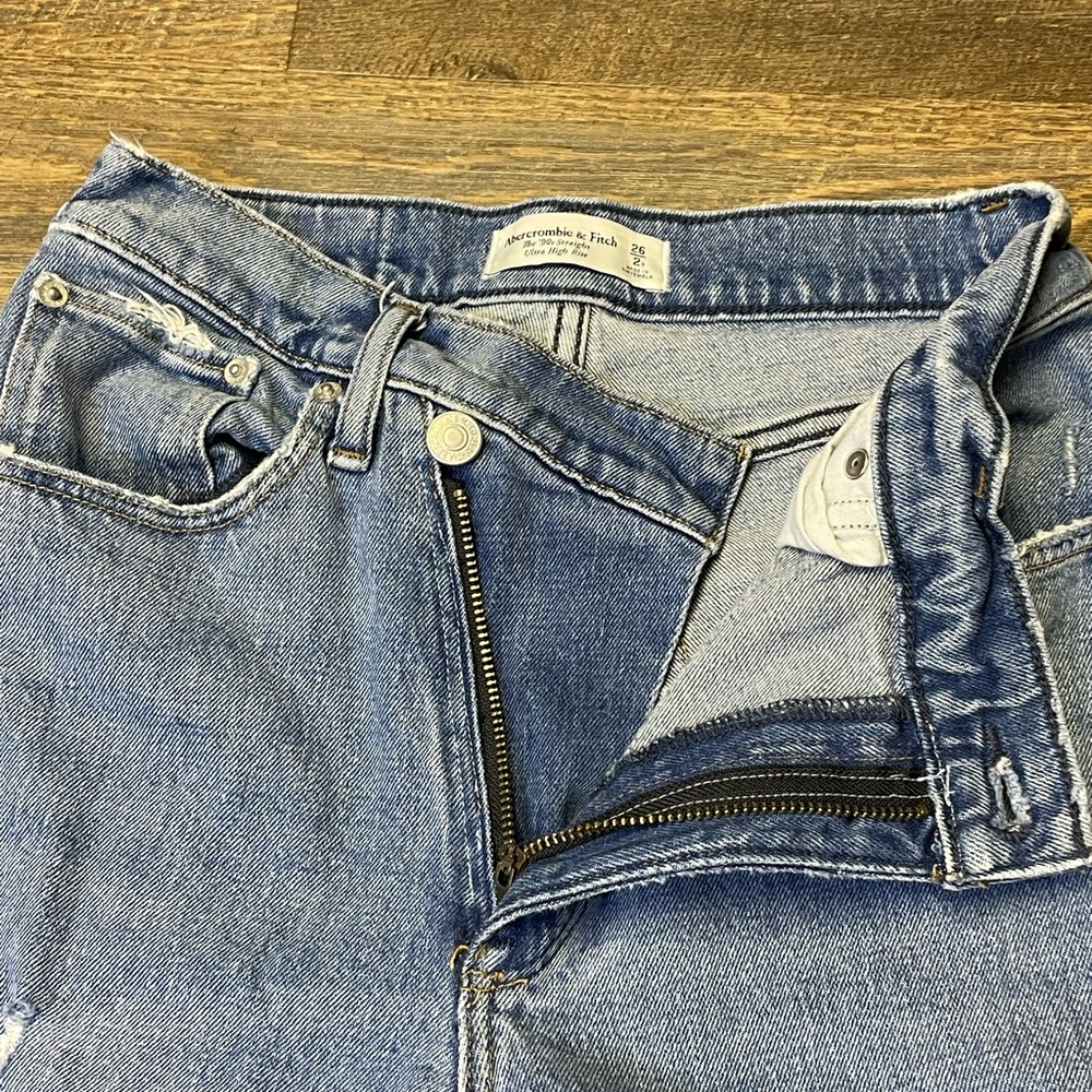 Abercrombie Fitch Jeans 90s Straight Ultra High Rise Cross Waist Distressed 26/2 - Picture 6 of 11